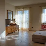 Mara - - 200 Mq - Wifi - Jacuzzi - Parcheggio - Giardino Aosta