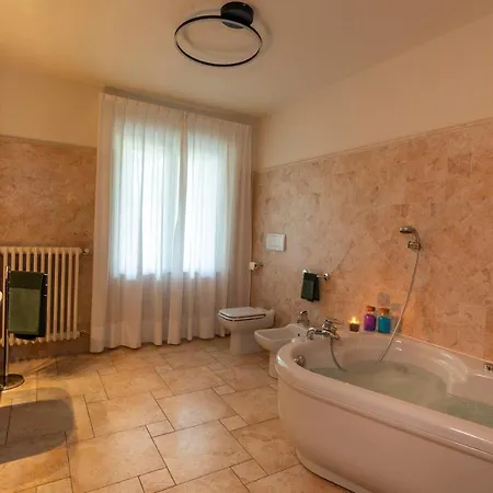 Mara - - 200 Mq - Wifi - Jacuzzi - Parcheggio - Giardino Aosta