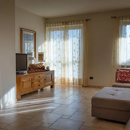 Mara - - 200 Mq - Wifi - Jacuzzi - Parcheggio - Giardino Aosta