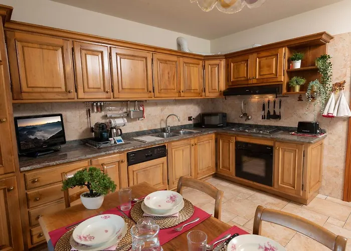 Mara - - 200 Mq - Wifi - Jacuzzi - Parcheggio - Giardino *