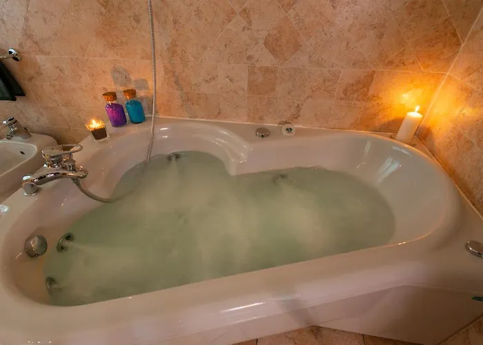 Mara - - 200 Mq - Wifi - Jacuzzi - Parcheggio - Giardino * Aosta