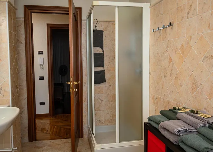 Apartment Mara - - 200 Mq - Wifi - Jacuzzi - Parcheggio - Giardino *