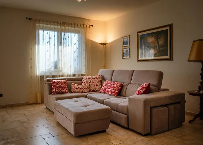 Mara - - 200 Mq - Wifi - Jacuzzi - Parcheggio - Giardino * Aosta