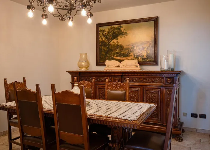 Mara - - 200 Mq - Wifi - Jacuzzi - Parcheggio - Giardino Aosta